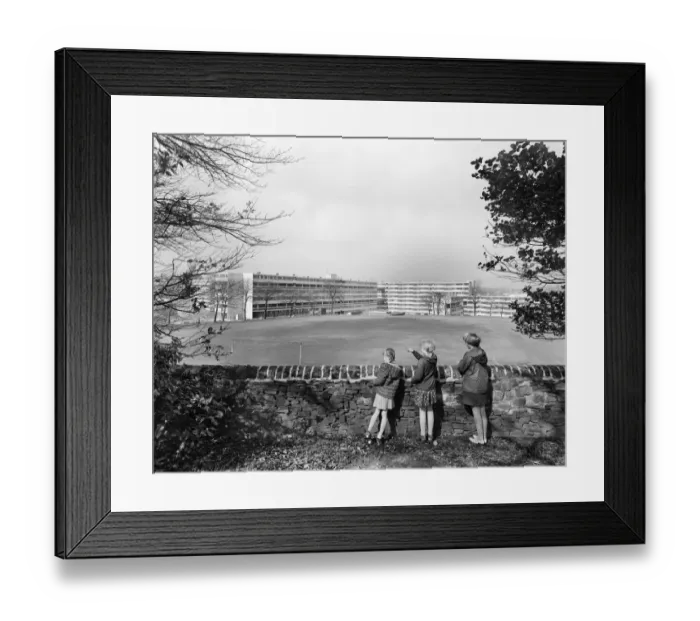 Framed Print : Victoria Park Estate JLP01_08_078248 Framed Print : Victoria Park Estate JLP01_08_078248