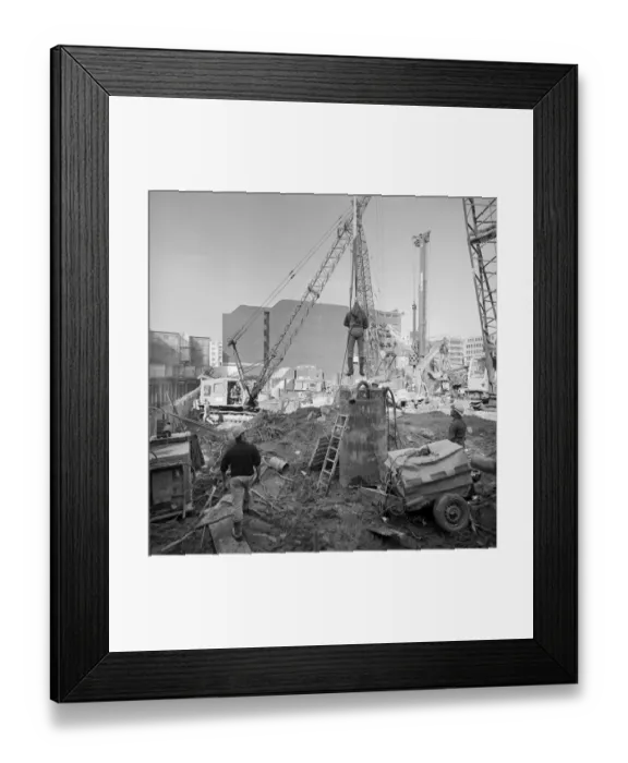 Framed Print : In harness JLP01_09_900407a