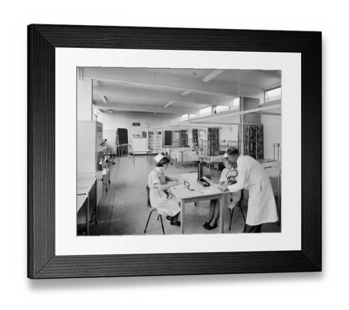 Framed Print : Student nurses JLP01_08_069285