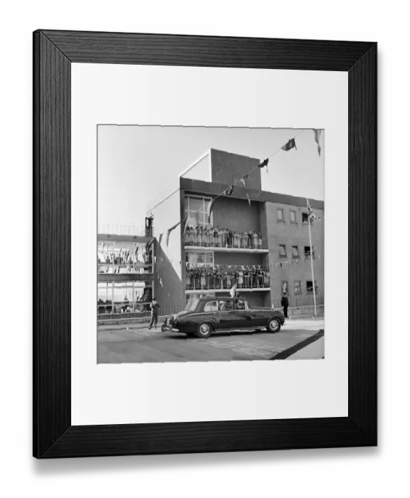 Framed Print : Waving her off JLP01_08_069738a Framed Print : Waving her off JLP01_08_069738a