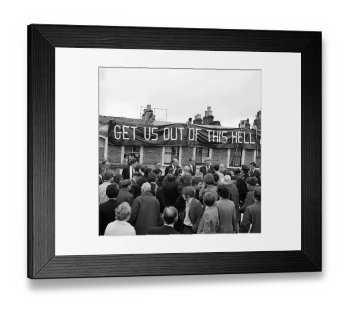 Framed Print : Protesting to Heseltine JLP01_08_085064