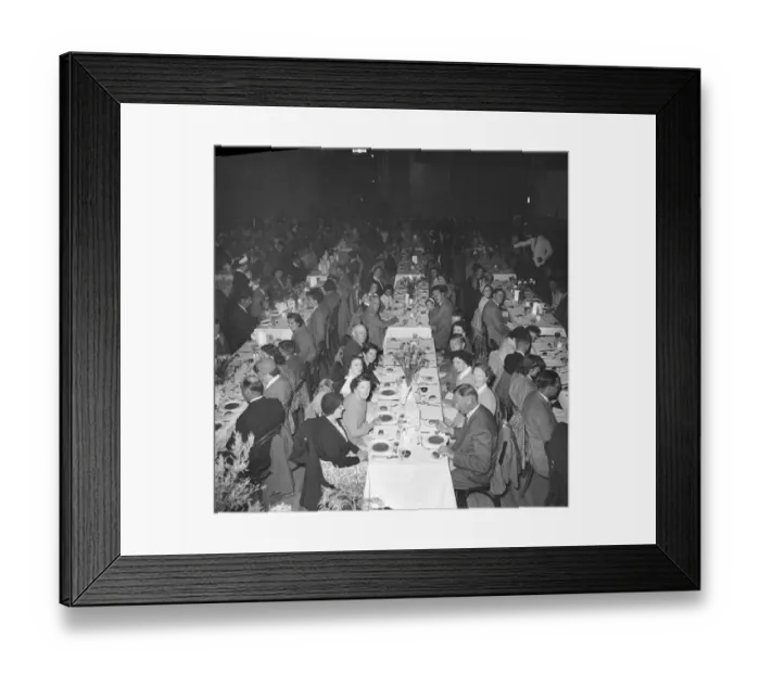 Framed Print : Grand dinner JLP01_08_009072 Framed Print : Grand dinner JLP01_08_009072