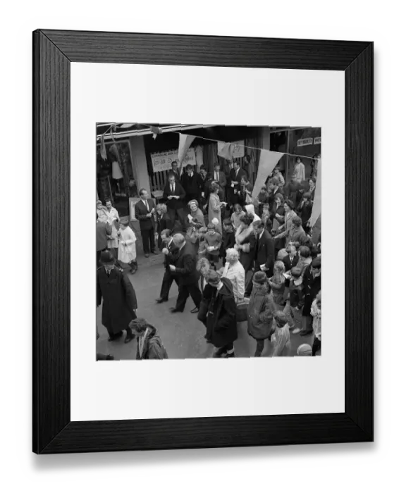 Framed Print : Celebrity opening JLP01_08_071863