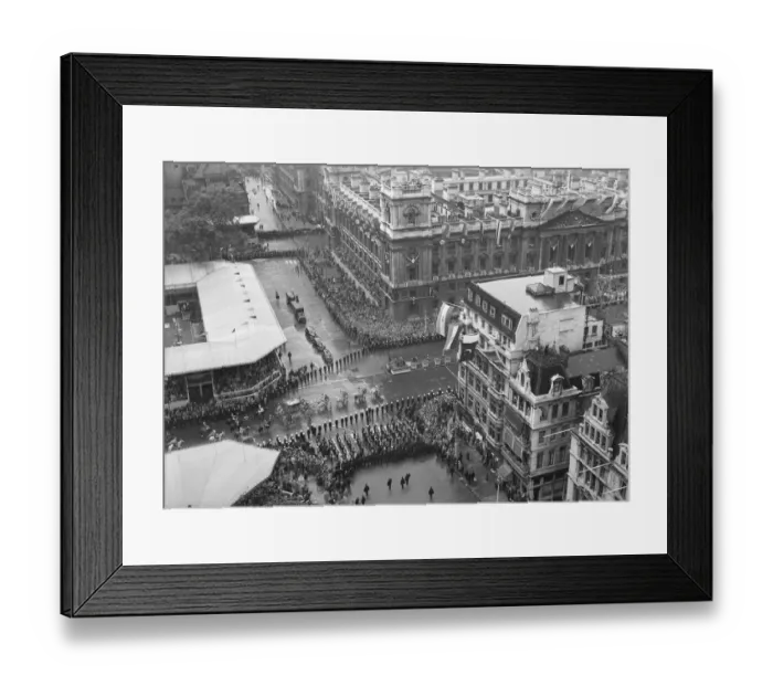 Framed Print : Temporary stands P_C00426_005