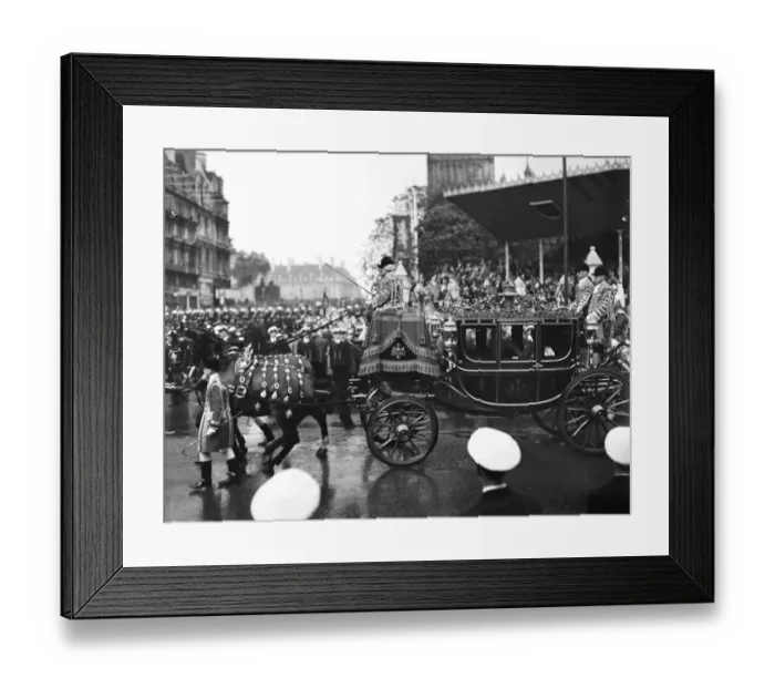 Framed Print : Coach and footmen P_C00427_003
