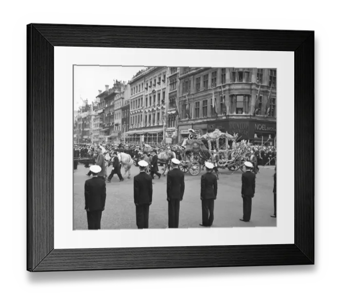 Framed Print : Gold State Coach P_C00427_004