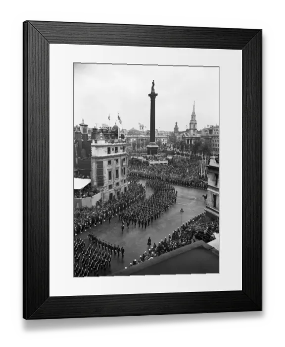 Framed Print : Trafalgar Square P_C00424_004