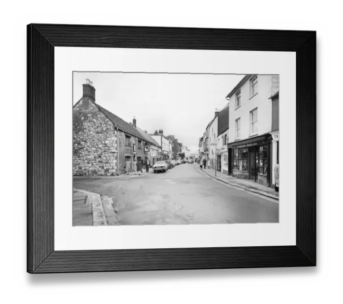 Framed Print : Newport High Street BB72_05399 Framed Print : Newport High Street BB72_05399