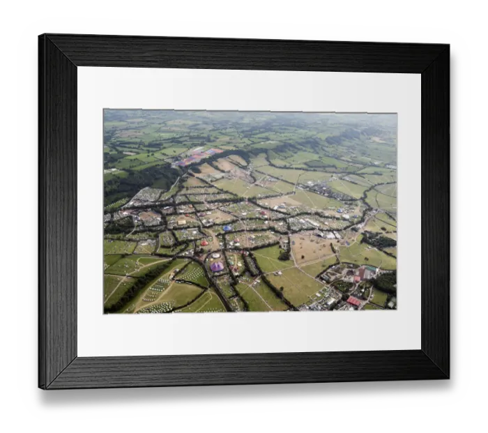 Framed Print : Glastonbury Festival 33825_043 Framed Print : Glastonbury Festival 33825_043