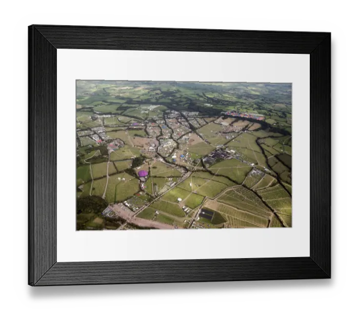 Framed Print : Glastonbury Festival 33825_047 Framed Print : Glastonbury Festival 33825_047