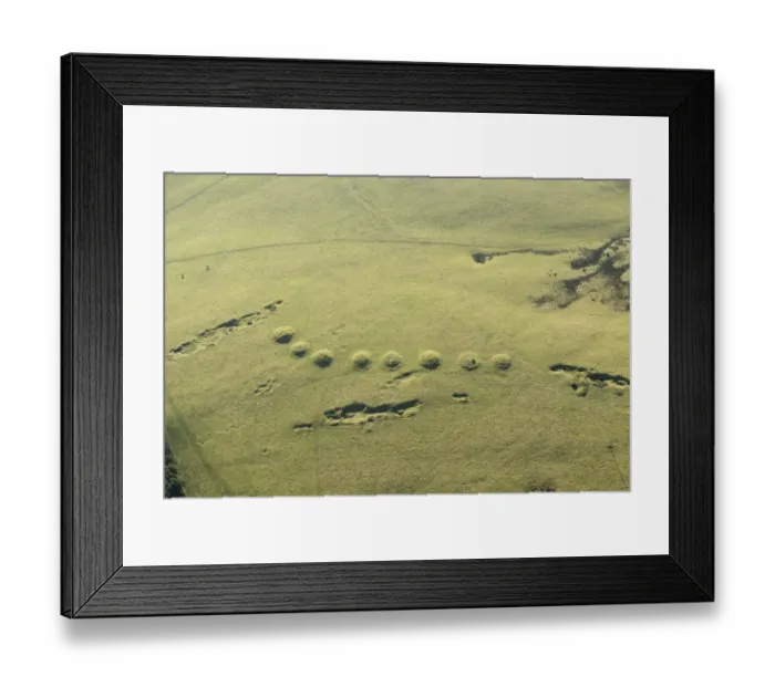 Framed Print : Barrow cemetery 33078_014 Framed Print : Barrow cemetery 33078_014