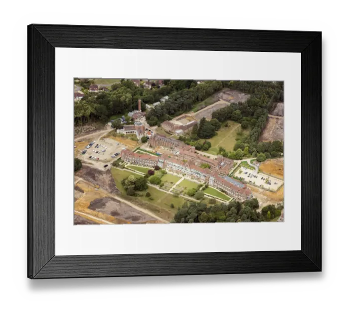Framed Print : Edward VII Estate 33323_032