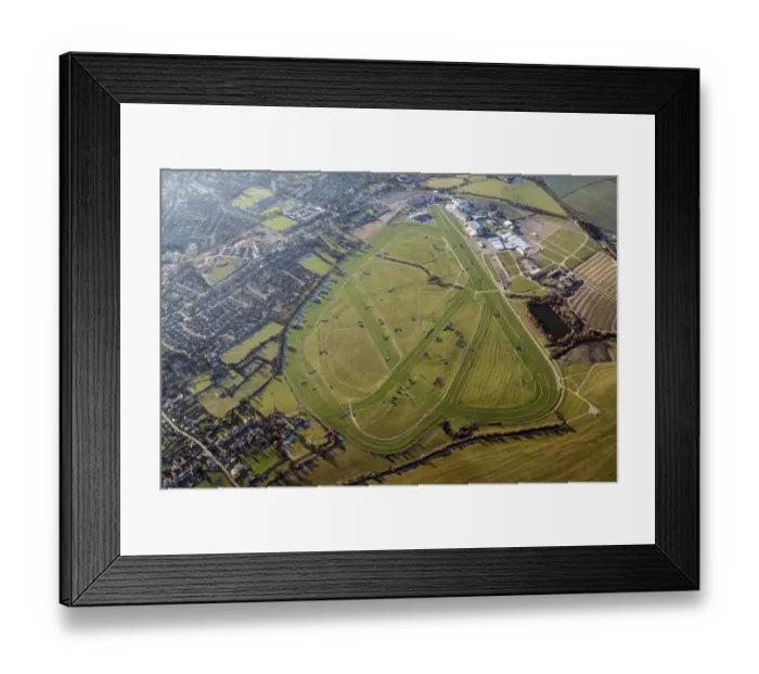 Framed Print : Cheltenham Racecourse 33281_009
