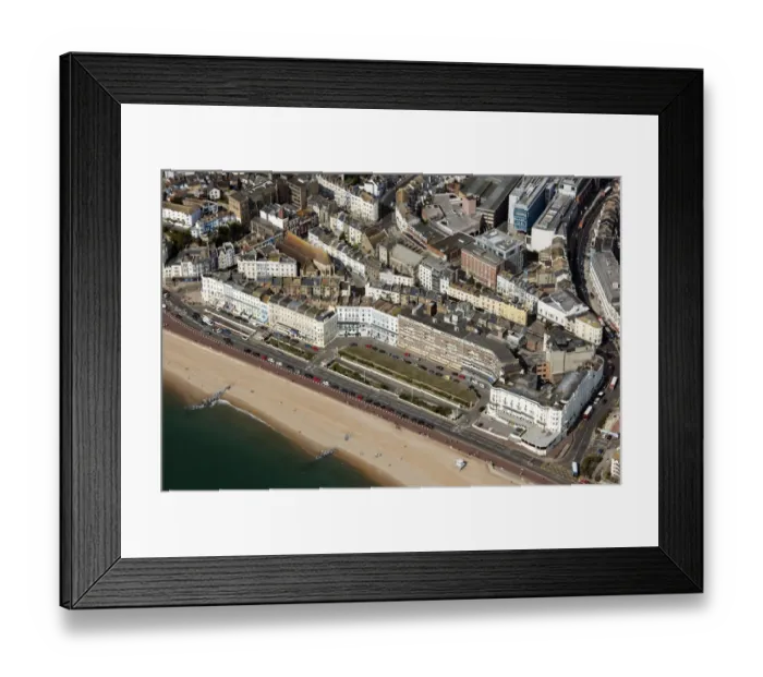 Framed Print : Hastings 33965_011