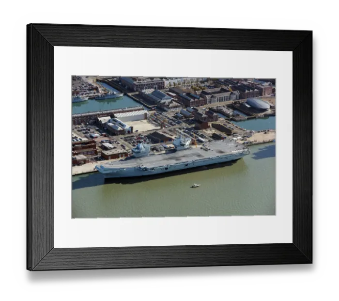 Framed Print : HMS Queen Elizabeth 33940_032