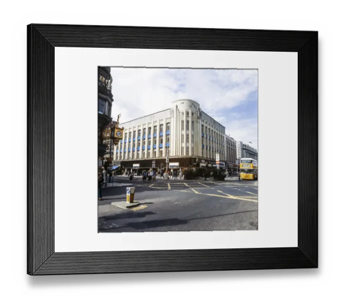 Framed Print : Burton in Newcastle MBC01_04_085