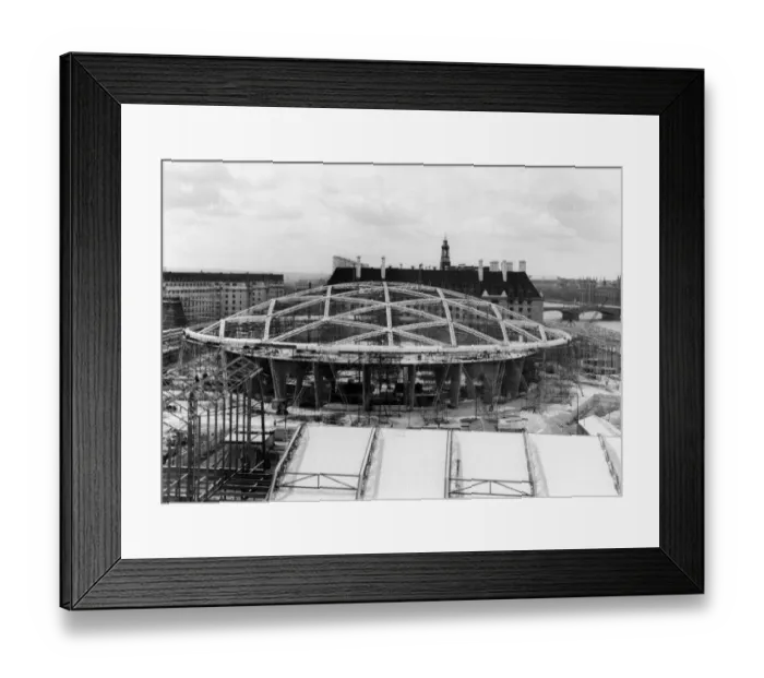 Framed Print : Building the Dome OP04076
