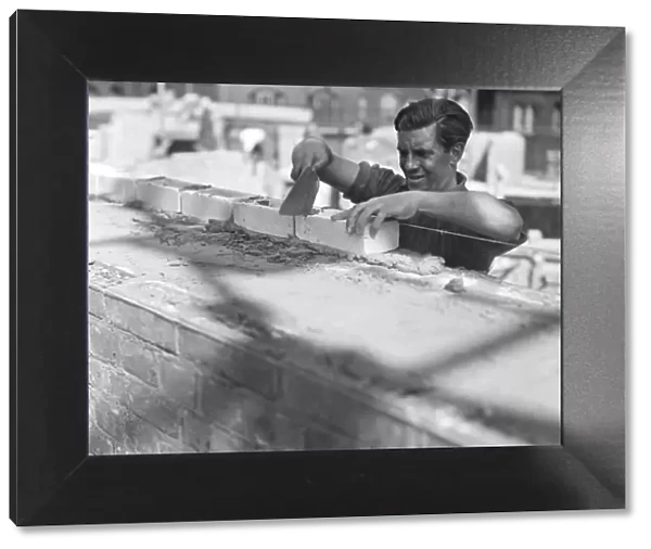 Bricklayer P_H00261_003
