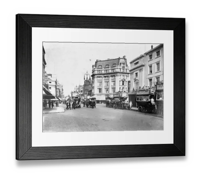 Framed Print : Oxford Circus WES01_01_03