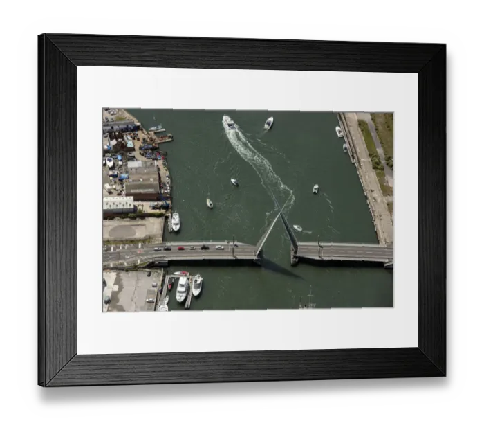 Framed Print : Twin Sails Bridge 35072_001