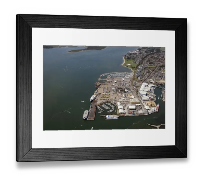 Framed Print : Ferry Terminal 35072_055