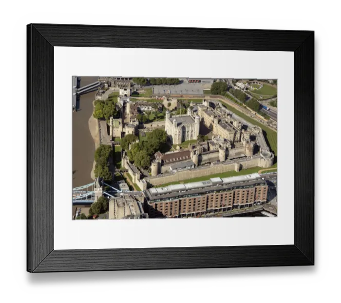 Framed Print : Tower of London 35100_032 Framed Print : Tower of London 35100_032
