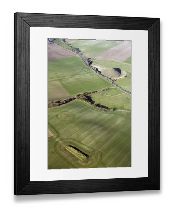 Framed Print : Silbury Hill from West Kennet 33786_026