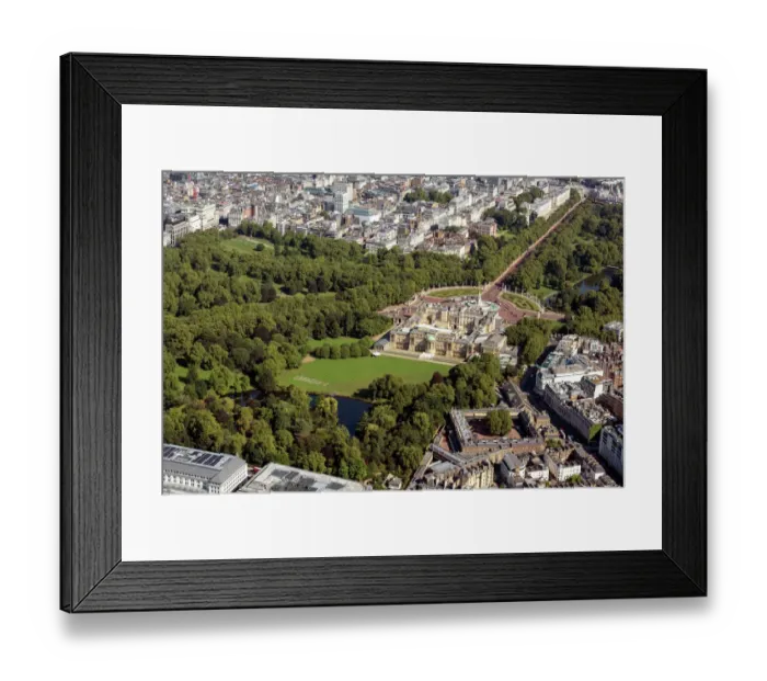 Framed Print : Buckingham Palace 35103_060