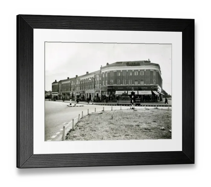 Framed Print : Kingsbury Road shops HAB01_01_03_02 Framed Print : Kingsbury Road shops HAB01_01_03_02