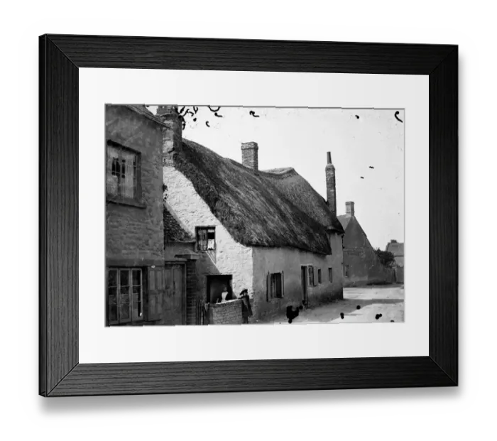 Framed Print : Little Thatched Cottage BB026072