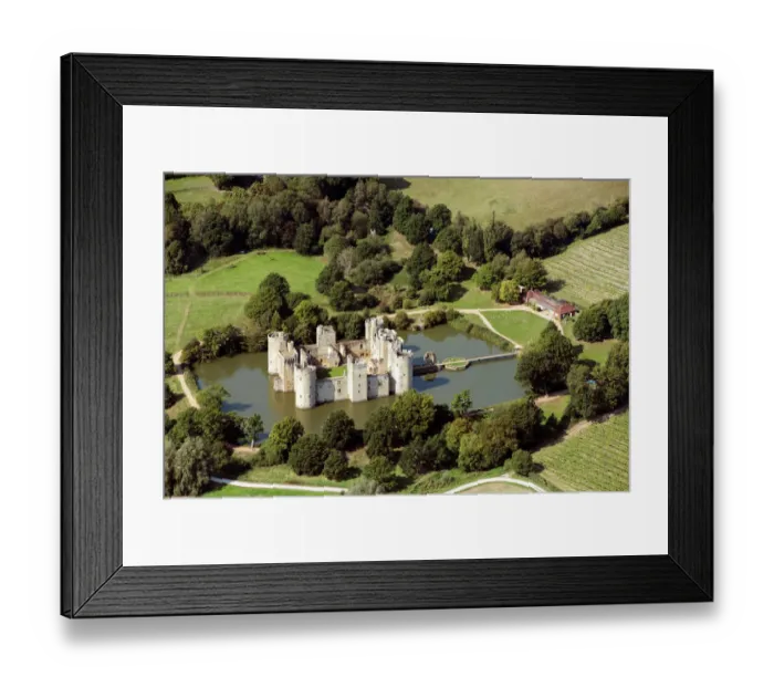Framed Print : Bodiam Castle 33964_010 Framed Print : Bodiam Castle 33964_010