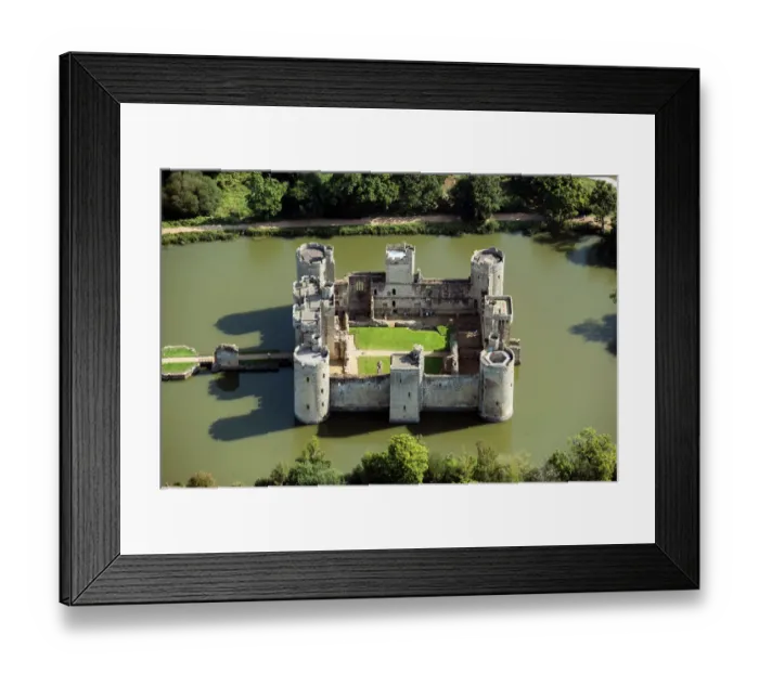 Framed Print : Bodiam Castle 33964_025 Framed Print : Bodiam Castle 33964_025
