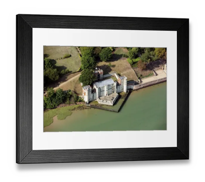 Framed Print : Upnor Castle 33970_037