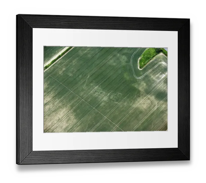 Framed Print : Villa cropmark 33830_006 Framed Print : Villa cropmark 33830_006