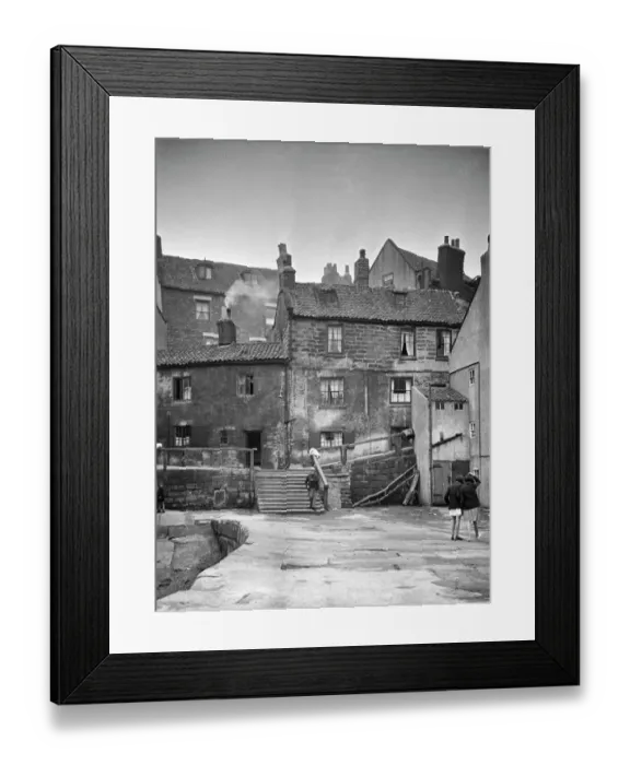 Framed Print : Tate Hill Whitby a62_01409 Framed Print : Tate Hill Whitby a62_01409