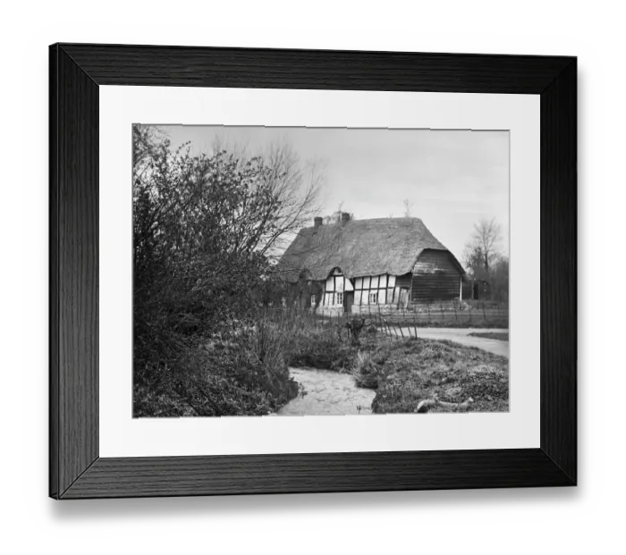 Framed Print : Thatched cottage a62_02563