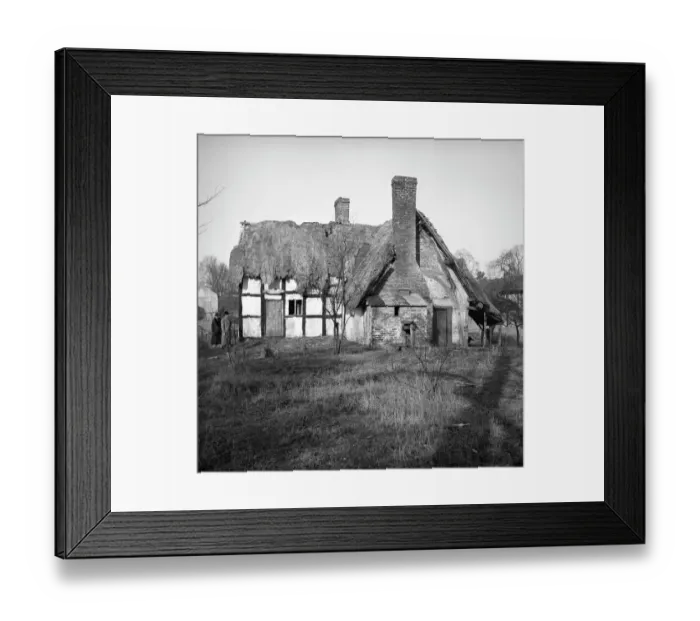 Framed Print : Artists Cottage a62_02869