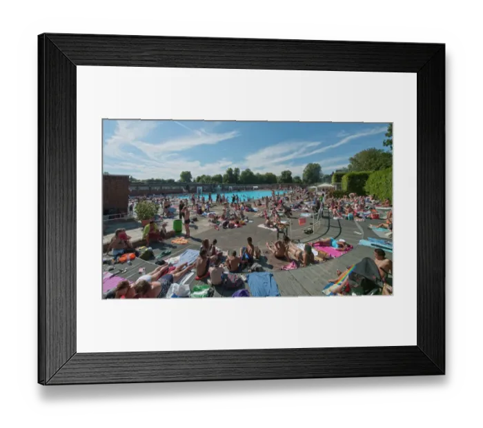 Framed Print : Brockwell Lido PLA01_03_0261