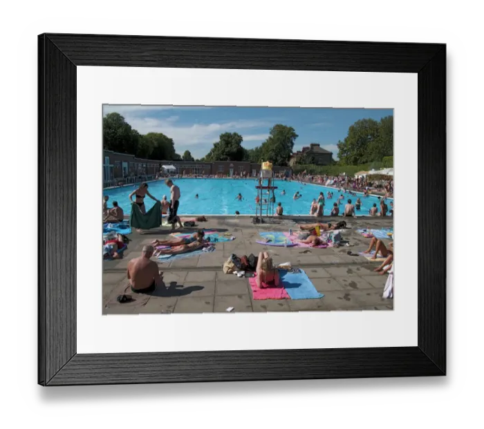 Framed Print : Brockwell Lido PLA01_03_0262