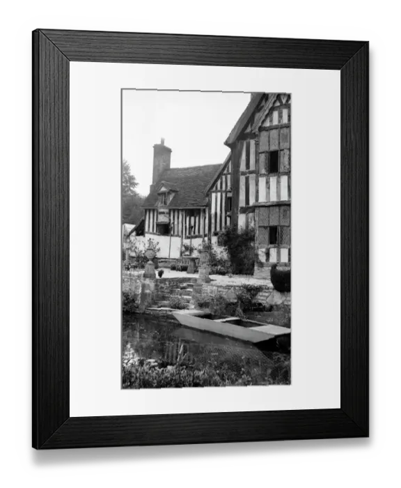 Framed Print : Huddington Court BB48_00255