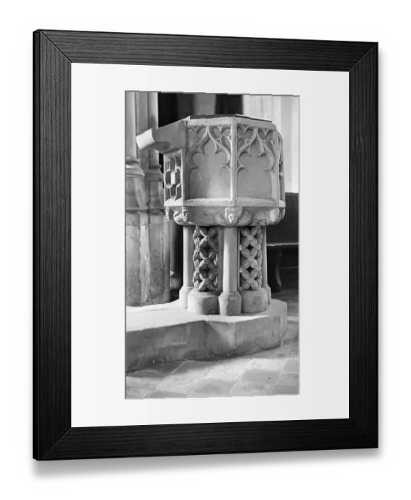 Framed Print : Castle Combe font BB49_00415 Framed Print : Castle Combe font BB49_00415
