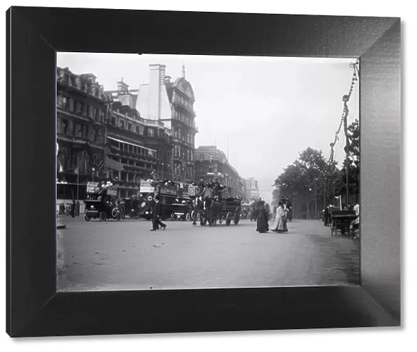Piccadilly MCF01_02_0195