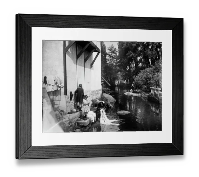 Framed Print : Wash day MCF01_02_0341