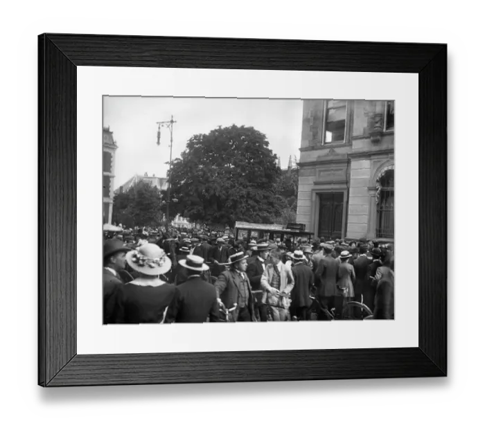 Framed Print : Hague hoilday MCF01_02_0383