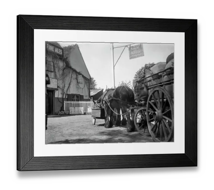 Framed Print : At the sign of the White Horse MCF01_02_0390