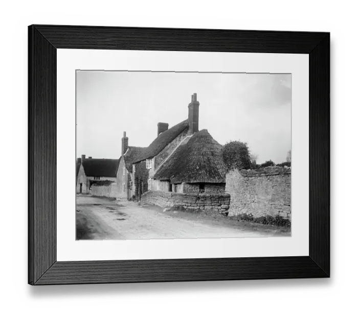 Framed Print : Burton Bradstock MCF01_02_0648