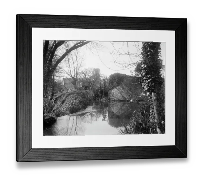 Framed Print : Burton Bradstock MCF01_02_0657