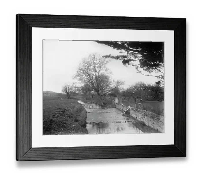 Framed Print : Burton Bradstock MCF01_02_0660 Framed Print : Burton Bradstock MCF01_02_0660