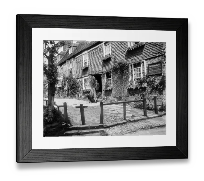 Framed Print : The Crown Inn MCF01_02_1566