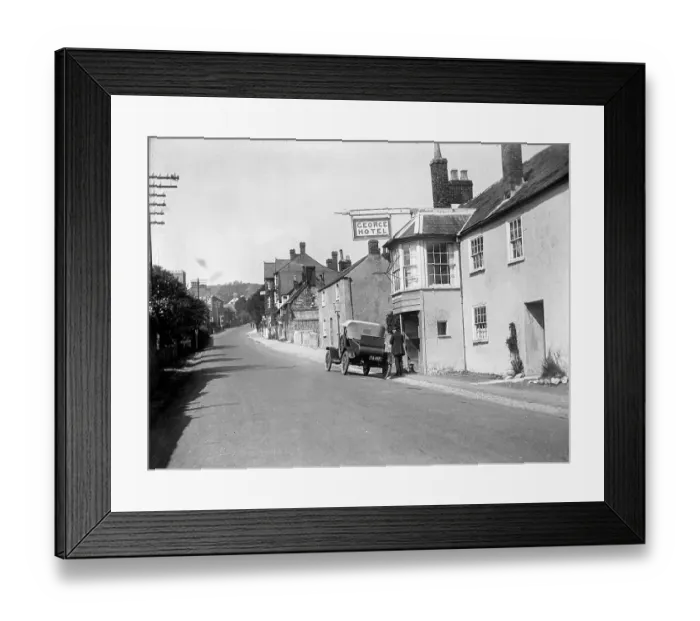 Framed Print : George Hotel MCF01_02_0834